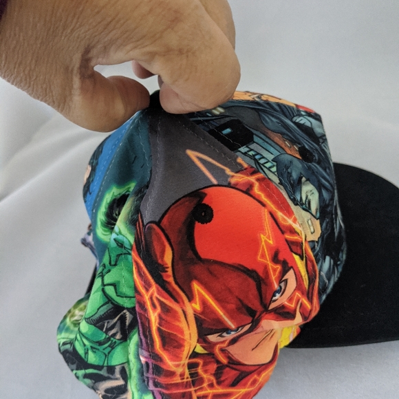 Youth Justice League adjustable cap hat - Picture 4 of 8